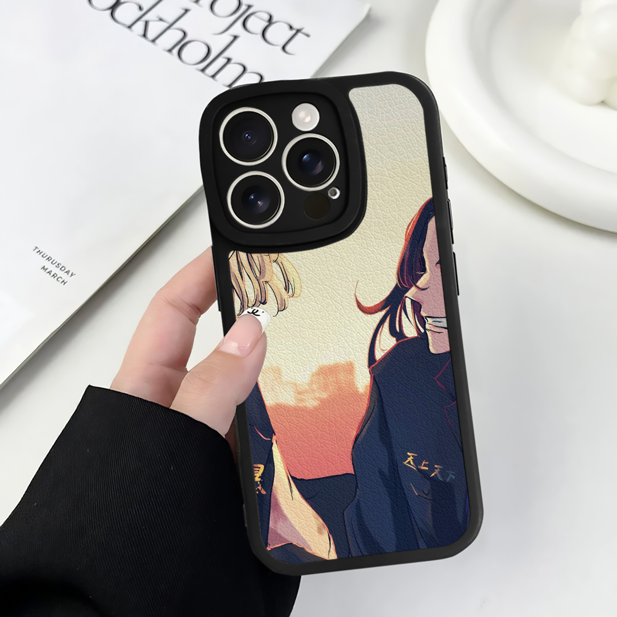 （画像用） 東京リベンジャーズ Tokyo Revengers 【iPhone 16シリーズ対応】シリコンスマホケース（レザー調） 材質：シリコン